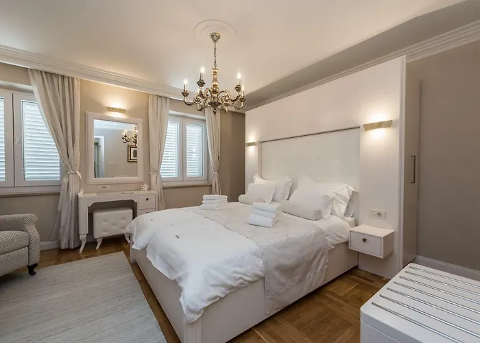 Piazzetta Marina Zadar