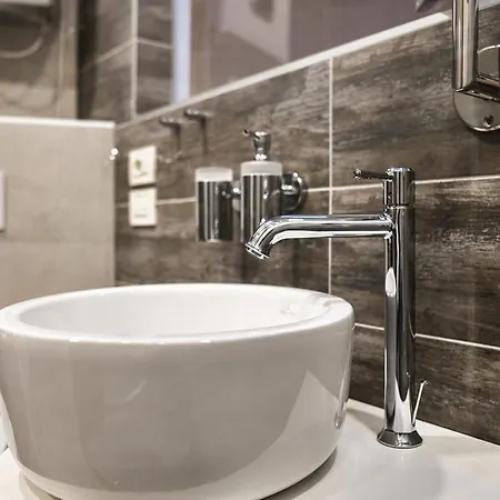 Гостьовий будинок Piazzetta Marina 4*