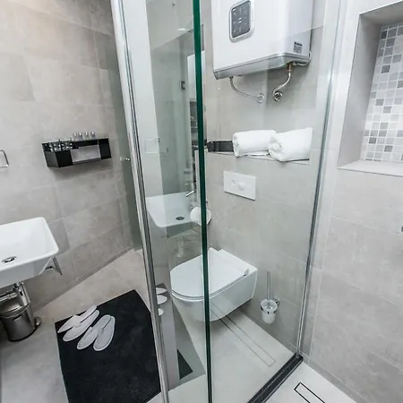 Piazzetta Marina Задар