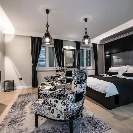 Piazzetta Marina Задар