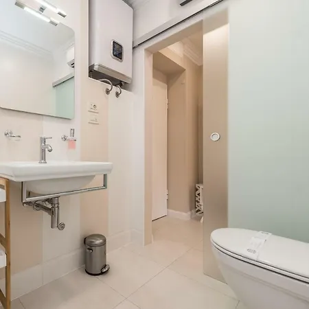 Piazzetta Marina 4* Задар