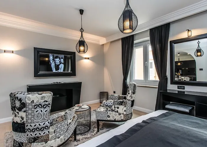 Piazzetta Marina Zara