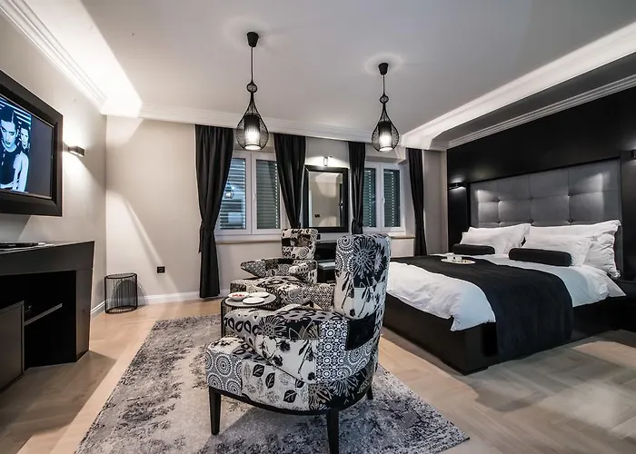 Piazzetta Marina Zara